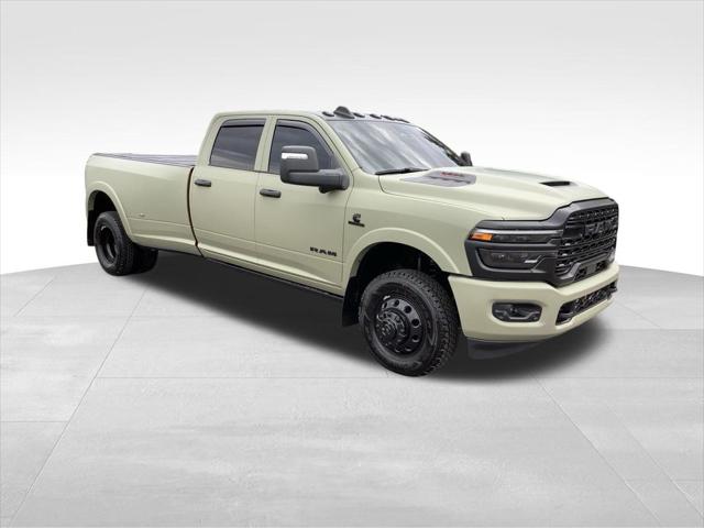 2026 Ram 3500 Limited Crew Cab 4x4 8' Box