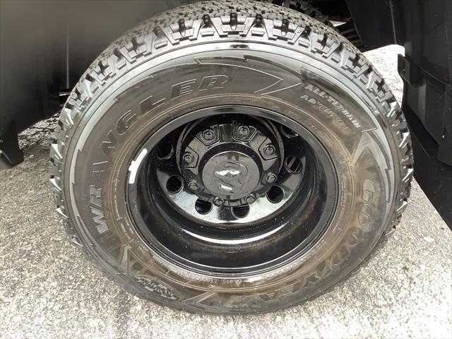 2026 Ram 3500 Limited Crew Cab 4x4 8' Box