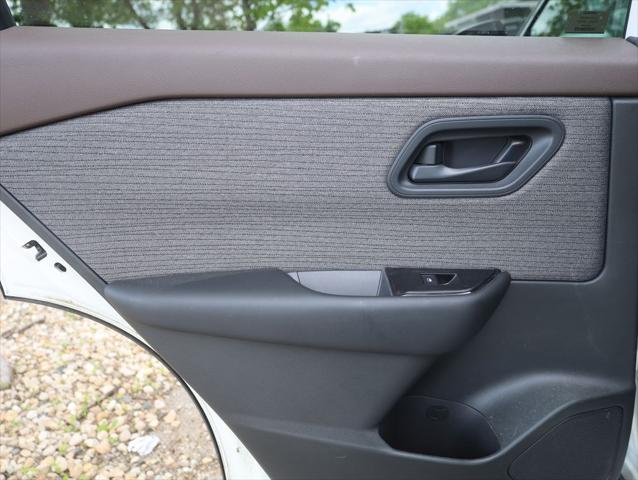 2023 Nissan Rogue S FWD