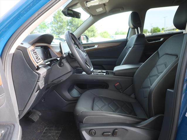 2026 Volkswagen Atlas SE with Technology