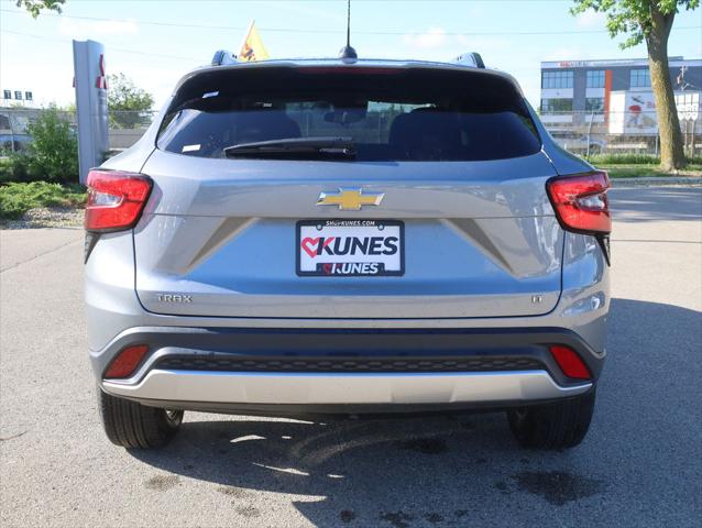 2025 Chevrolet Trax FWD LT