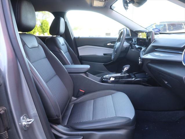 2025 Chevrolet Trax FWD LT
