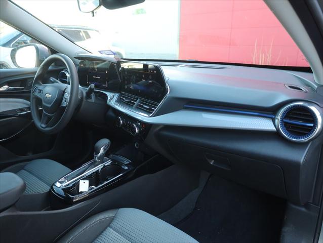 2025 Chevrolet Trax FWD LT