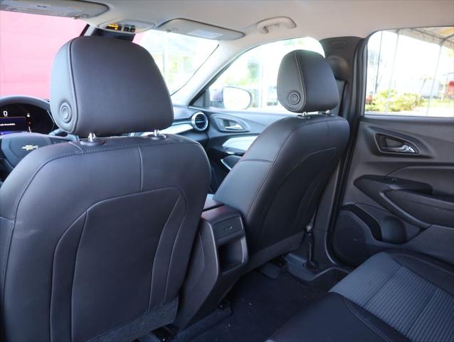 2025 Chevrolet Trax FWD LT