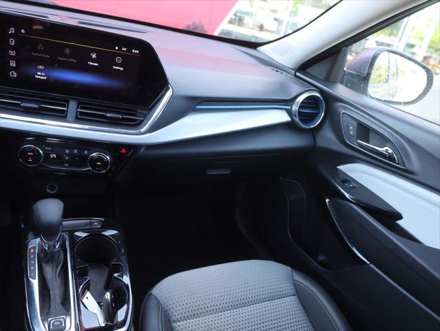 2025 Chevrolet Trax FWD LT
