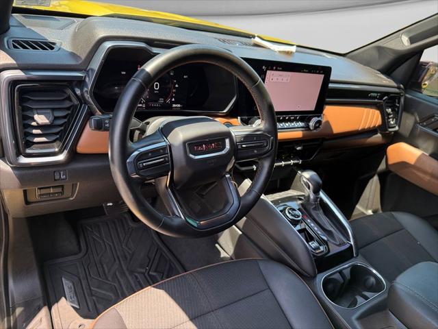 2023 GMC Canyon 4WD Crew Cab Short Box AT4
