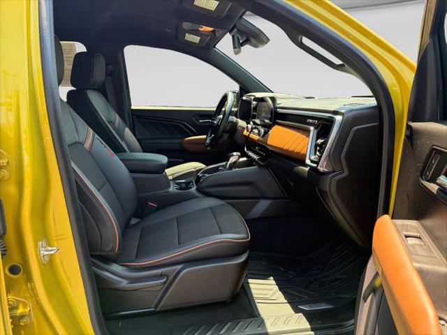 2023 GMC Canyon 4WD Crew Cab Short Box AT4