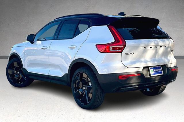 2026 Volvo XC40 Black Edition Ultra, B5 AWD Gas (mild hybrid)