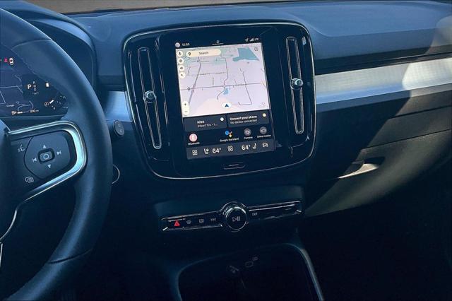 2026 Volvo XC40 Black Edition Ultra, B5 AWD Gas (mild hybrid)