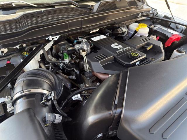 2024 Ram 3500 Tradesman Crew Cab 4x4 8' Box