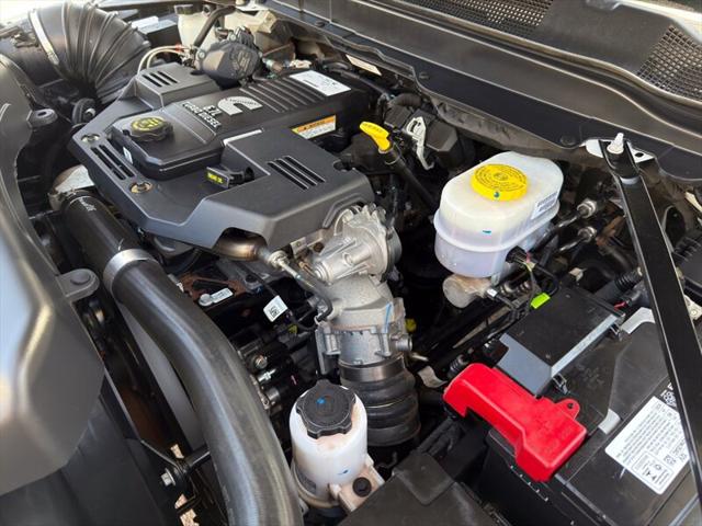 2024 Ram 3500 Tradesman Crew Cab 4x4 8' Box