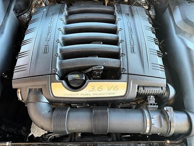 2018 Porsche Cayenne Platinum Edition