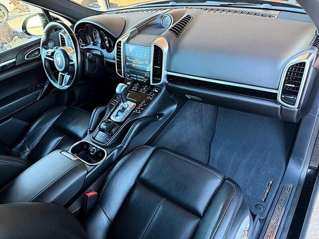 2018 Porsche Cayenne Platinum Edition