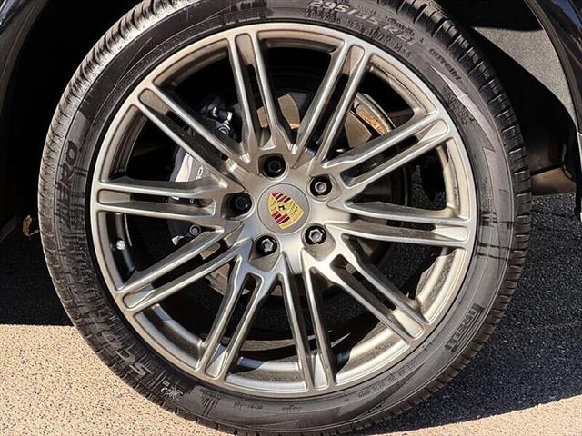 2018 Porsche Cayenne Platinum Edition
