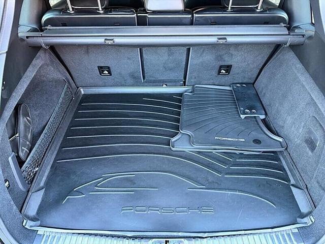 2018 Porsche Cayenne Platinum Edition