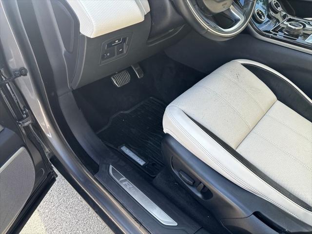 2018 Land Rover Range Rover Velar P250 SE R-Dynamic