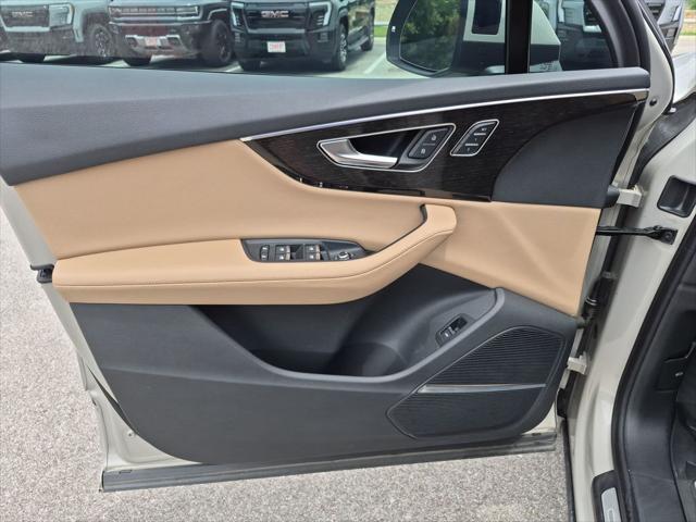 2023 Audi Q7 Premium Plus 45 TFSI quattro Tiptronic