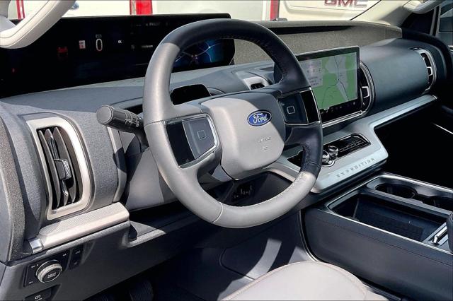 2025 Ford Expedition Active MAX