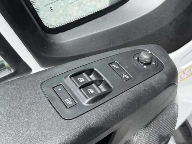 2026 Ram ProMaster Cargo Van SLT High Roof 136" WB