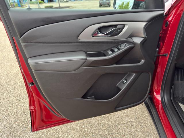 2023 Chevrolet Traverse AWD LT Cloth