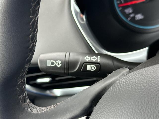 2023 Chevrolet Traverse AWD LT Cloth