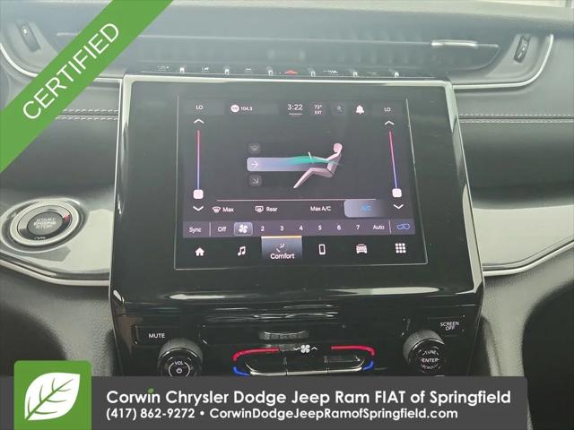 2023 Jeep Grand Cherokee Laredo 4x4