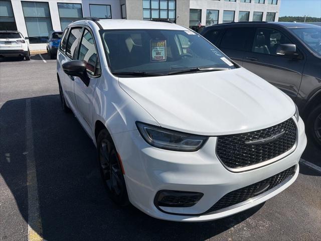 2024 Chrysler Pacifica Touring L 2024 Chrysler Pacifica Touring L
