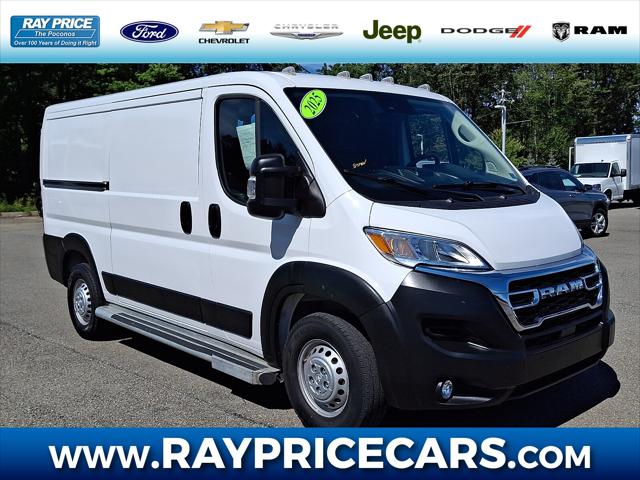 2025 RAM ProMaster 2500 Cargo Van Tradesman Low Roof 136 WB w/Pass Seat