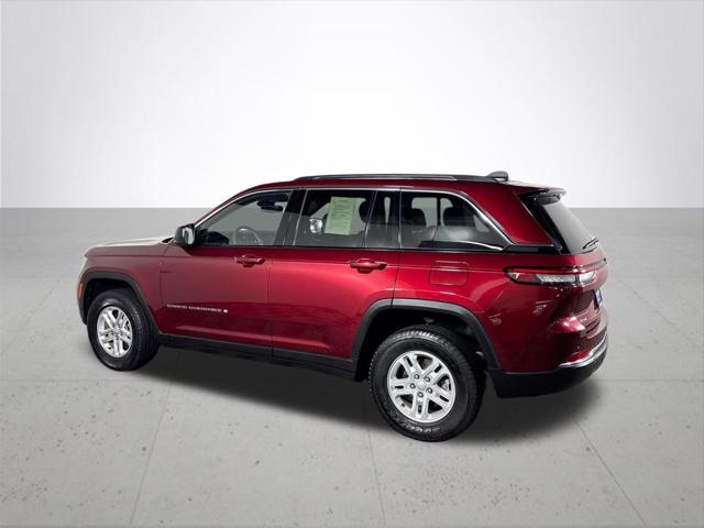 2023 Jeep Grand Cherokee Laredo 4x4