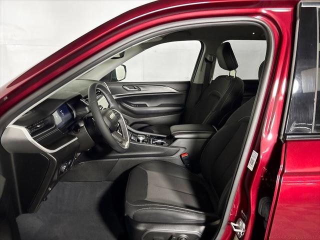 2023 Jeep Grand Cherokee Laredo 4x4