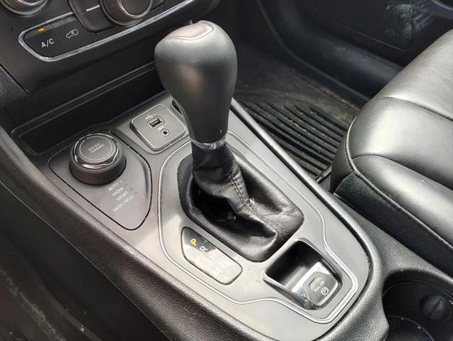 2019 Jeep Cherokee Latitude Plus 4x4 2019 Jeep Cherokee Latitude Plus 4x4