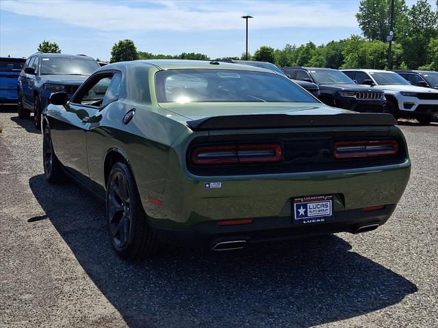 2021 Dodge Challenger SXT