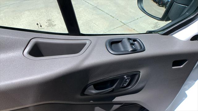 2025 Ford Transit Cargo Van Base