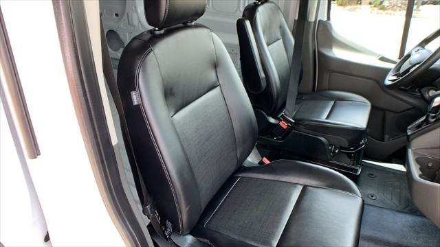 2025 Ford Transit Cargo Van Base