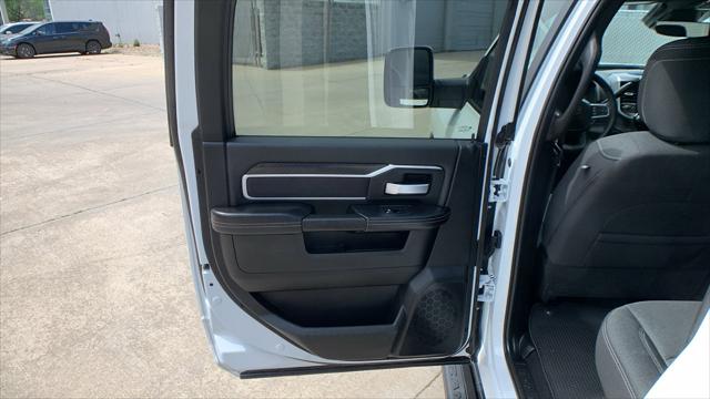 2025 Ram 2500 Big Horn Crew Cab 4x4 6'4" Box