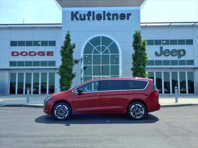 2027 Chrysler Pacifica PACIFICA LIMITED AWD 2027 Chrysler Pacifica PACIFICA LIMITED AWD