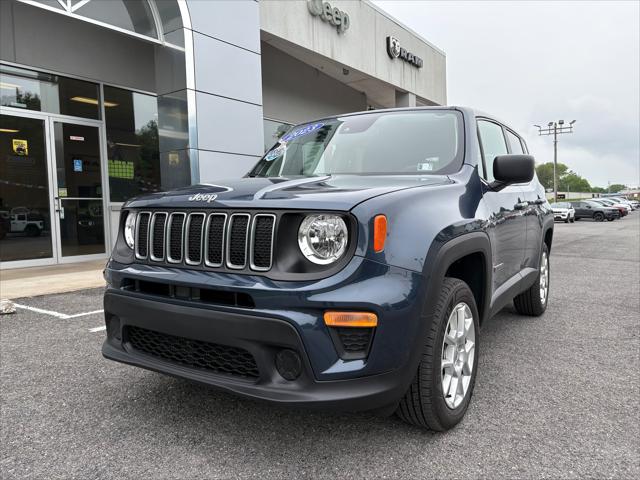 2023 Jeep Renegade Latitude 4x4 2023 Jeep Renegade Latitude 4x4