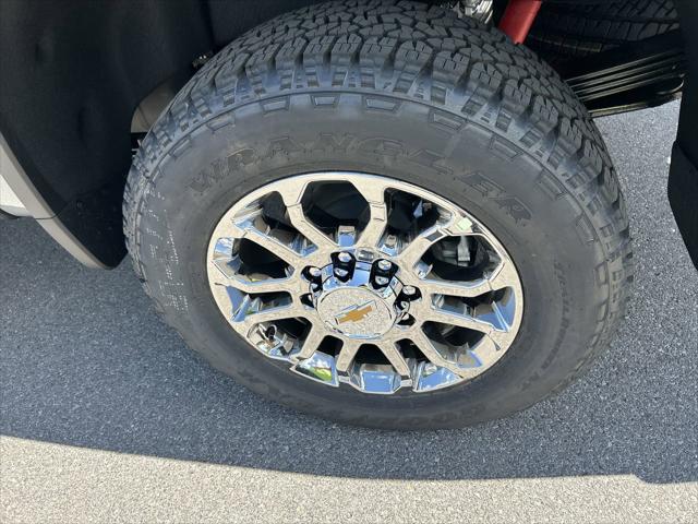 2026 Chevrolet Silverado 2500HD Crew Cab, Standard Bed, LTZ, 4WD