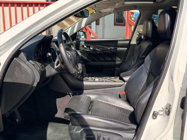 2015 INFINITI Q50 Sport