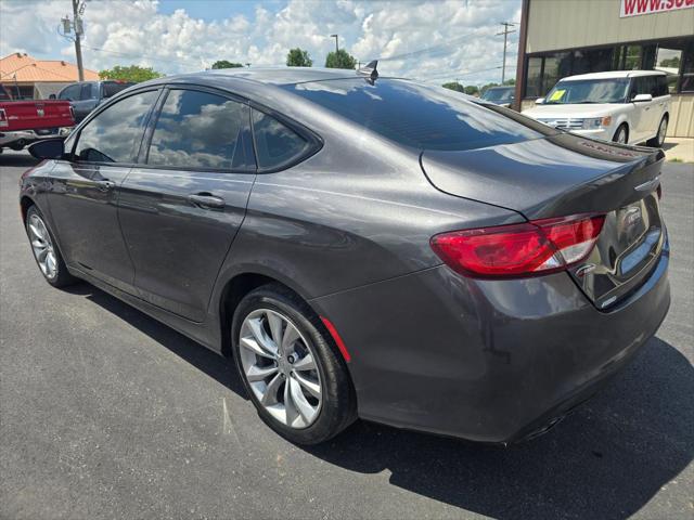 2015 Chrysler 200 S