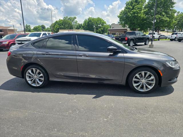 2015 Chrysler 200 S