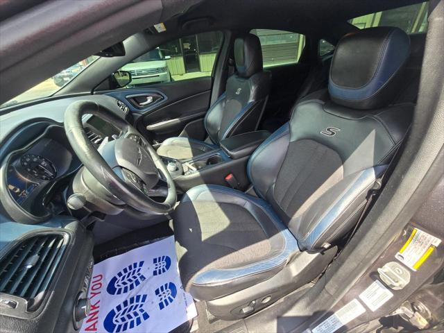 2015 Chrysler 200 S