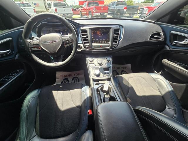 2015 Chrysler 200 S