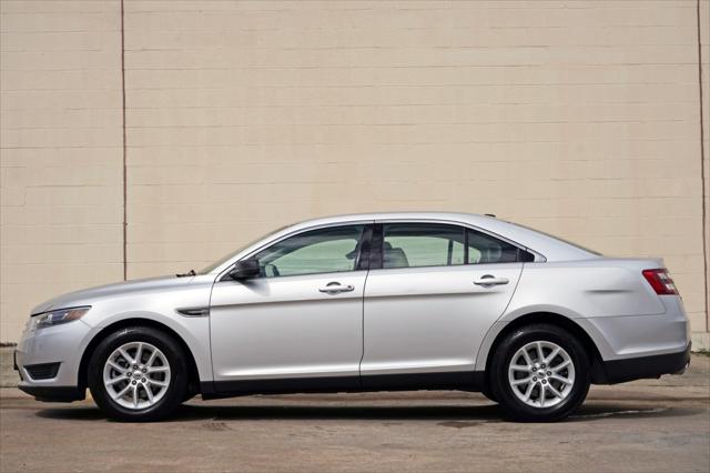 2015 Ford Taurus SE