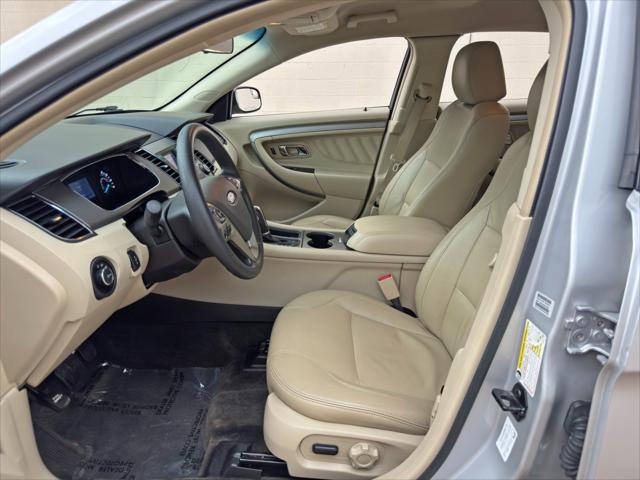 2015 Ford Taurus SE