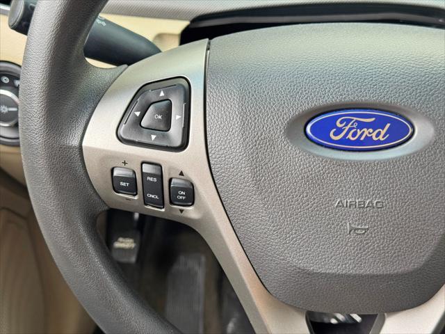 2015 Ford Taurus SE