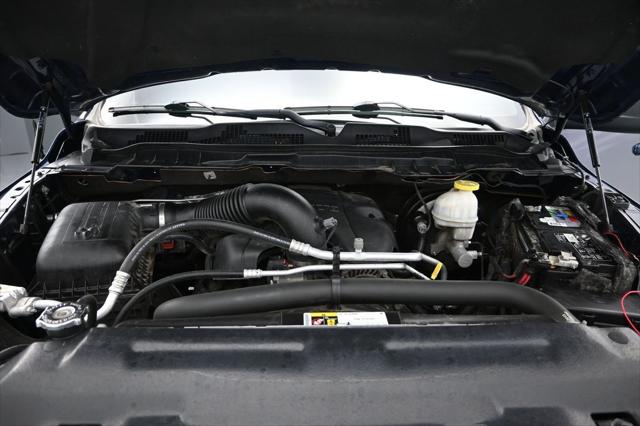2019 Ram 1500 Classic SLT Crew Cab 4x4 6'4" Box