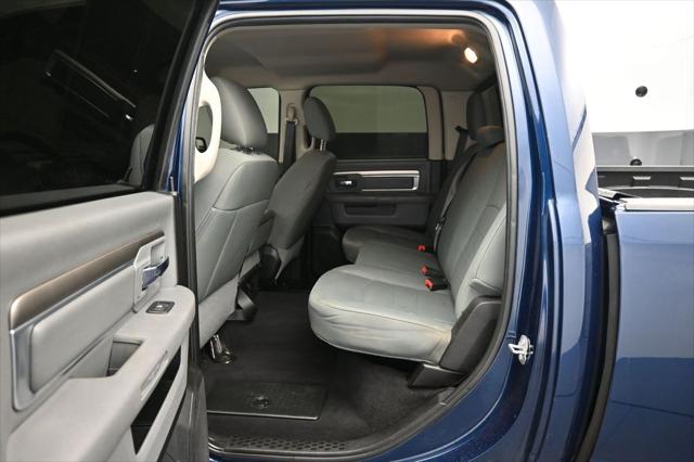 2019 Ram 1500 Classic SLT Crew Cab 4x4 6'4" Box