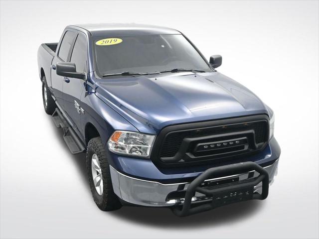 2019 Ram 1500 Classic SLT Crew Cab 4x4 6'4" Box