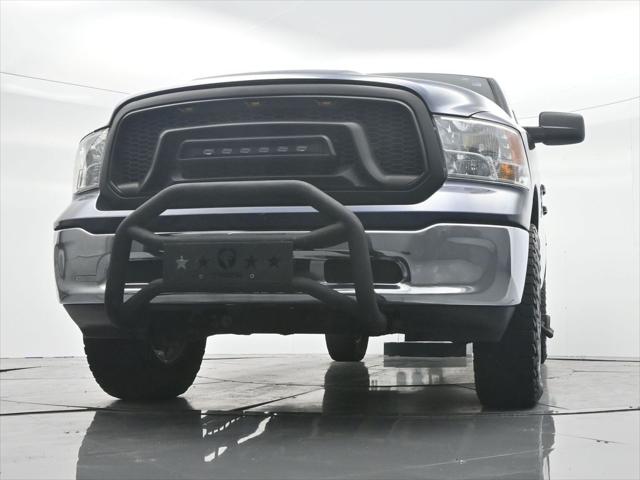 2019 Ram 1500 Classic SLT Crew Cab 4x4 6'4" Box